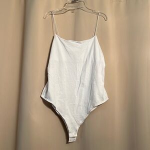 Wild fable women’s white XL bodysuit with elastic straps